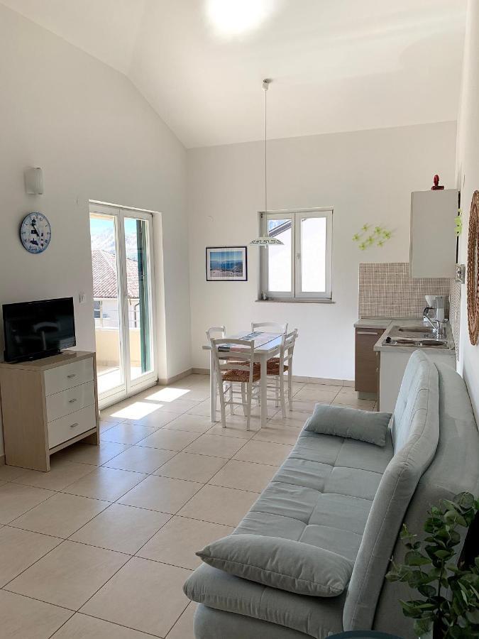 Apartments Happy Stay Center Baska Dış mekan fotoğraf